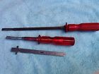 2354e Quick Wedge And Mac Tools Two Vintage Flat Screw Holding Screwdrivers Sh6 Usa