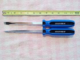 66-217 Armstrong 2 Slotted 11in Screwdrivers Model 5/16 Tip Square Shank Unused