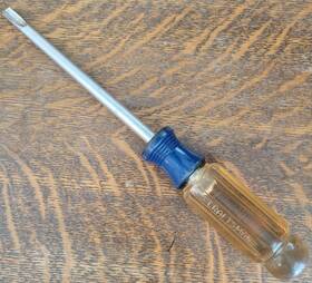 41136 Craftsman Vintage Usa Wf Clutch Head Screwdriver. Yellow/blue Handle