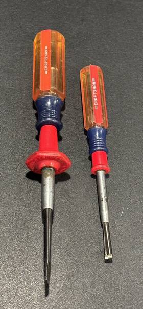 41202 Craftsman 41201 Lot Of 2 Self Holding Slotted Screwdrivers And Pd Usa
