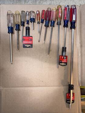Cmht65028 Craftsman 12 Piece Screwdriver Set Usa Includes 16 Inch Flat 3/8 Tip And # 3 Philips