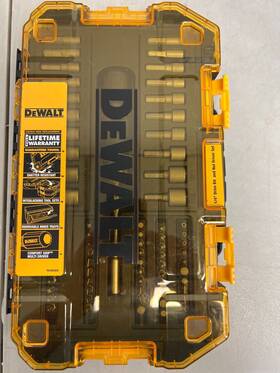 Dewalt 313107345364 1/4 Inch Drive Bit And Nut Driver Set 71-piece