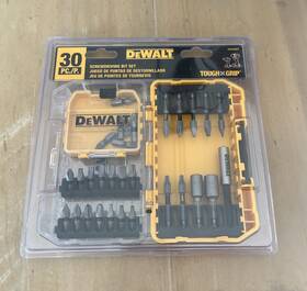 Dewalt 885911708517 Dwa30set Impact Screw Driving Bit Set With Case 30pcs