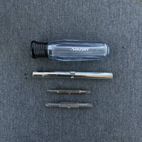 628-375 Husky Screwdriver Reversible Bit Phillips And Flat/slotted 2 Bits