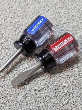 681-107 Husky Stubby 2 Piece Screwdriver Set 1/4 Inch Slotted #2 Phillips Made In The Usa