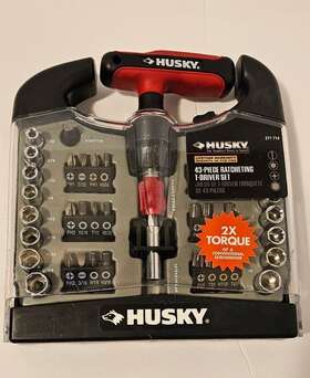 Husky 811187016438 43-piece Ratcheting T Driver Set Sockets Bits 303 674 With Case
