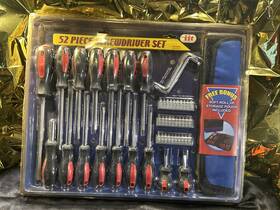 243-8155 Illinois Industrial Tool 52 Piece Screwdriver Set
