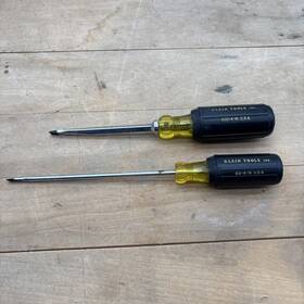 600-601 Klein Tools Lot Of 2 Flat Head Screwdrivers 600-4 Inch 601-6 Made In Usa