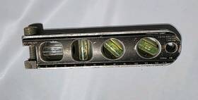 931-6re-sen Klein Tools Discontinued Magnetic 4-vial Electricians Level - Used