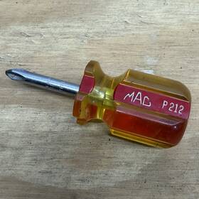 P212 Mac Vintage Tools Stubby #2 Phillips Screwdriver Yellow And Red Made In Usa