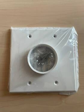 Midlite 2gwh Box Of 25 White 2 Gang Wireport With Screw Hardware