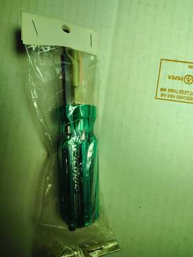 88100b Picquic Multi-bit Screwdriver With 7 Different Bit Interchangeable 88100b Picquic Multi-bit Screwdriver With 7 Different Bit Interchangeable