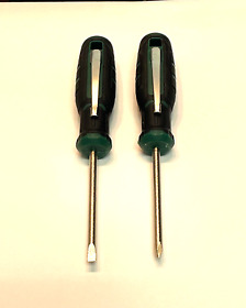237-9067 Pocket Screwdriver Set Magnetic Tips Slotted And Cross Clip Comfort Grip