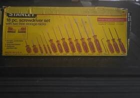 66-520-a Stanley 65-018 18 Piece Combination Screwdriver Set