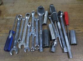 92-814 Stanley Craftsman Sears Kobalt Tool Lot Sale - Wrenches Screwdriver Sockets Etc. Husky Gearwrench Etc