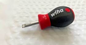 26965 Wiha 5.5mm X 25mm Softfinish Slotted Stubby Screwdriver