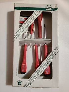 51090 Wiha Tools Dynamic Screwdriver 5 Piece Set Germany Red Plastic Handle