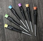 **kingsdun Triangle Driver Set Size Iphone 16. Fixed Price $15.49.