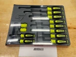 Snap-on Tools New 12PC Hi-viz Soft Grip Combination Screwdriver Set SGDX120BHV. Fixed Price $399.95.