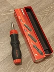 Snap Tools Usa Multi Position Ratcheting Screwdriver SGDMRCE4. Fixed Price $99.99.