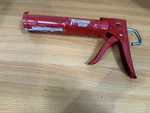 Newborn 189D Drip-free Ratchet Rod Cradle Caulking Gun Red. Fixed Price $11.99.