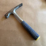 Estwing Masonry Rock Brick Hammer Steel 28 Oz Vinyl Cushion Grip. Fixed Price $15.99.
