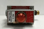 Allen Bradley 800H-NP30 & 800H-1HVX7 Ser Pilot Light Switch Used. Fixed Price $150.00.
