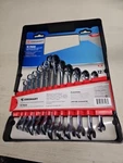 Jobsmart 12 Pc Combination Ratchet And Wrench Set Sae & Case Chrome New (ok). Fixed Price $48.00.