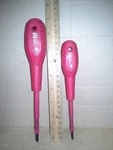 Morris 52024 & 52026 Red Cushion Grip Insulated Phillips Screwdriver , Vgc. Fixed Price $20.00.