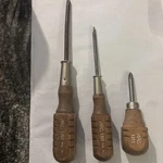 3 Vintage Mac Tools Wooden Handle Philips Head Screwdriver. Fixed Price $34.00.