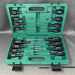 Jonnesway 16PC Screwdriver Set Flathead Phillips Magnetic Heads In Case Germany. Fixed Price $44.44.