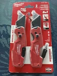 Milwaukee Fastback 6 Folding Utility Knife Pack 48-22-1505D Screwdriver. Fixed Price $28.00.