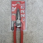 Milwaukee 48-22-3078 In High-leverage Pliers Reamer Bolt Cutter Wire Stripper. Fixed Price $18.95.